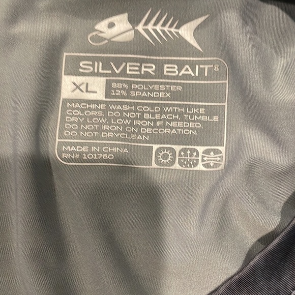 Silver Bait Performance Fishing Shirt - Picture 5 of 5